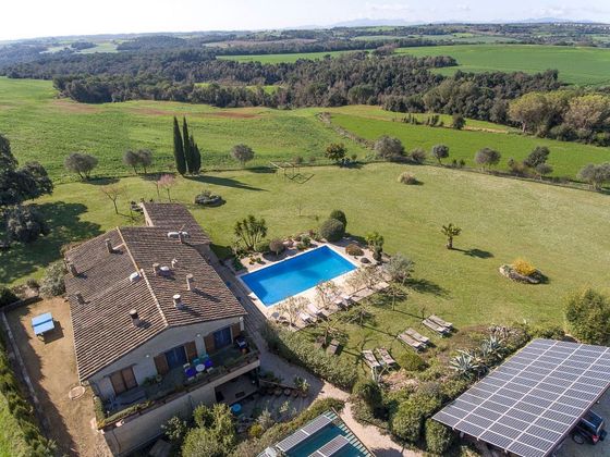 Foto 2 de Casa rural en venda a Vilanant de 5 habitacions amb terrassa i piscina