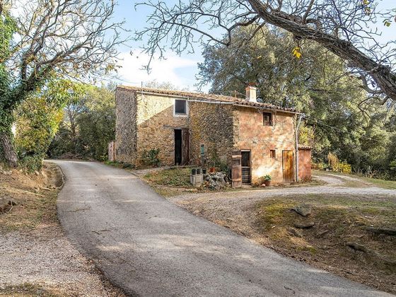 Foto 2 de Casa rural en venda a Sant Aniol de Finestres de 3 habitacions i 214 m²