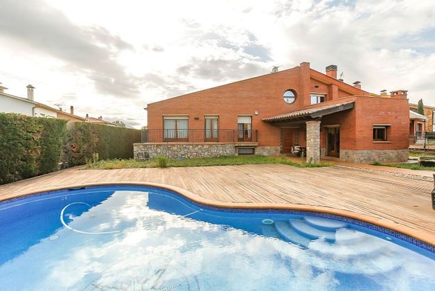 Foto 1 de Venta de casa rural en Campins de 3 habitaciones con terraza y piscina