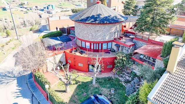 Foto 1 de Casa en venda a Cardona de 5 habitacions amb terrassa i piscina