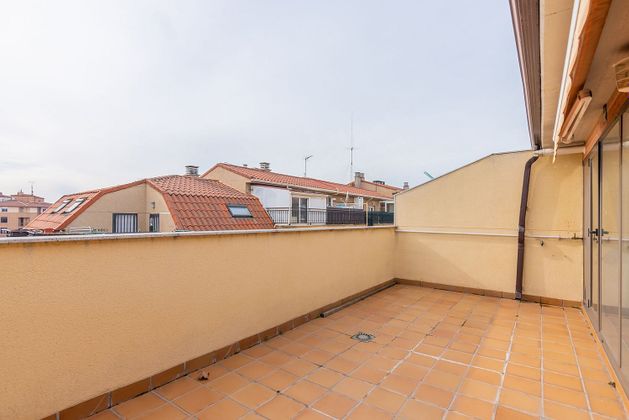 Foto 1 de Venta de ático en Pizarrales de 2 habitaciones con terraza y garaje