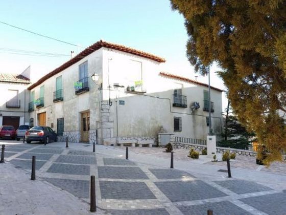 Foto 1 de Casa en venda a Colmenar de Oreja de 5 habitacions amb terrassa i balcó