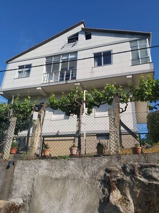Foto 2 de Xalet en venda a As Lagoas de 5 habitacions amb terrassa i jardí