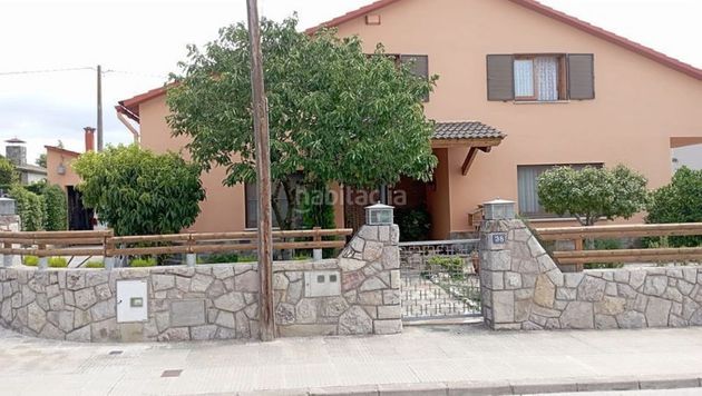 Foto 1 de Casa en venta en Sant Pere de Vilamajor de 4 habitaciones con piscina y garaje