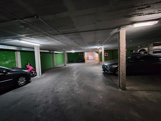 Foto 2 de Venta de garaje en calle Nou Doctubre de 12 m²