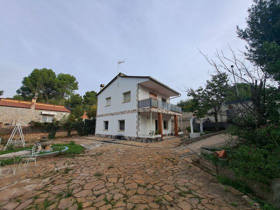 Foto 2 de Venta de casa en Castellnou - Can Mir - Sant Muç de 4 habitaciones con piscina y garaje