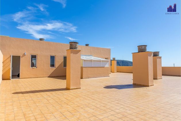 Foto 1 de Venta de ático en La Cuesta - Gracia - Finca España de 3 habitaciones con terraza y garaje