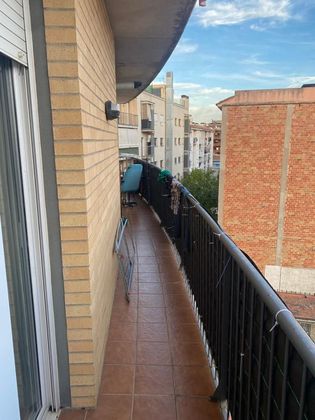 Foto 2 de Piso en venta en Mas Masó - Hospital de 4 habitaciones con balcón y ascensor