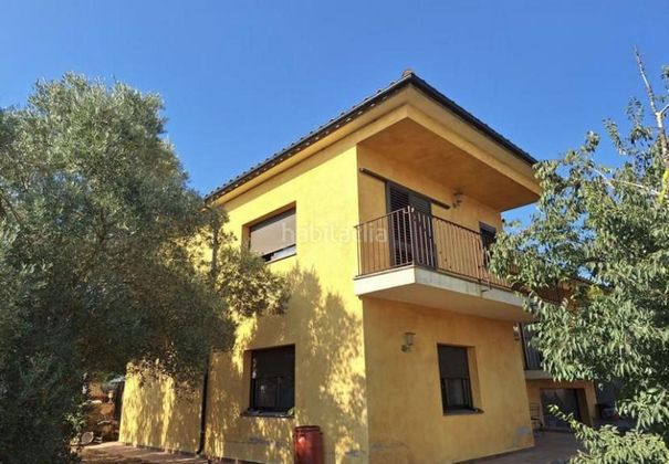 Foto 2 de Casa en venta en Sant Joan de Mollet de 6 habitaciones con terraza y jardín