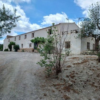 Foto 1 de Casa rural en venda a Vélez-Rubio de 10 habitacions amb terrassa i piscina