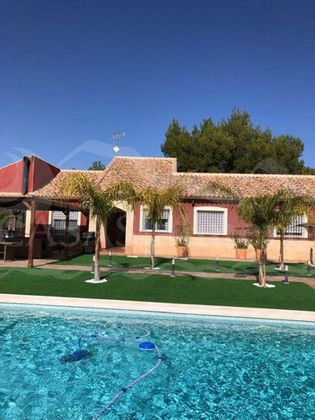 Foto 2 de Casa en venda a Aledo de 5 habitacions amb terrassa i piscina