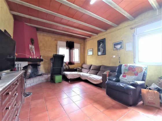 Foto 2 de Casa en venta en Montbrió del Camp de 2 habitaciones con terraza y piscina