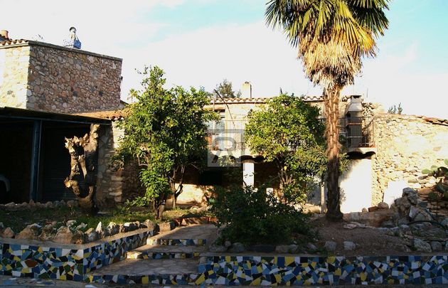 Foto 2 de Venta de casa adosada en calle Partida la Plana de 3 habitaciones con terraza y balcón