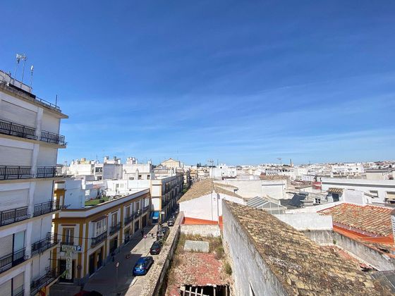 Foto 2 de Venta de casa en Centro - Jerez de la Frontera de 1 habitación con terraza y balcón