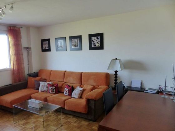 Foto 2 de Piso en venta en Allende el Río de 2 habitaciones con garaje y calefacción
