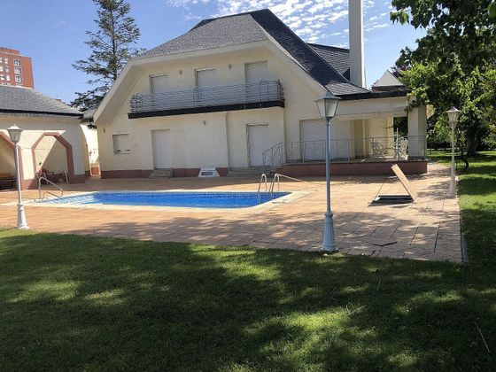 Foto 1 de Xalet en venda a Allende el Río de 5 habitacions amb terrassa i piscina