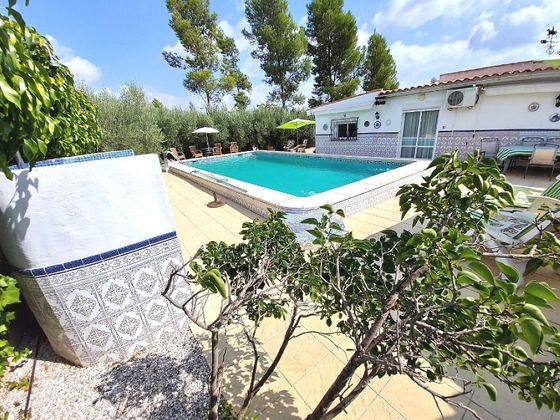 Foto 2 de Xalet en venda a Calasparra de 5 habitacions amb piscina