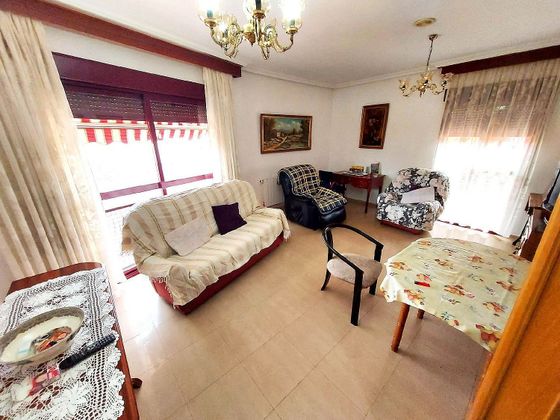 Foto 2 de Piso en venta en Calasparra de 3 habitaciones con balcón y aire acondicionado