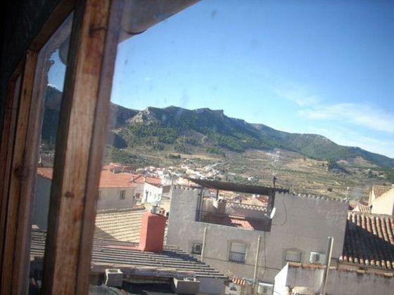 Foto 1 de Venta de casa en Moratalla de 5 habitaciones con terraza y garaje