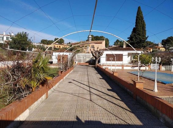 Foto 1 de Casa en venta en Vespella de Gaià de 4 habitaciones con piscina y garaje