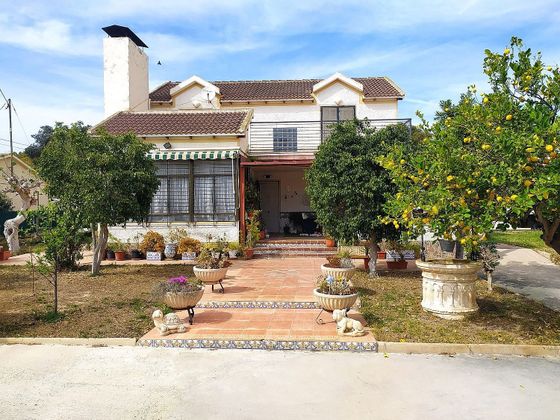 Foto 1 de Venta de chalet en Villamontes-Boqueres de 6 habitaciones con terraza y piscina