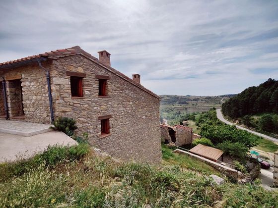 Foto 2 de Casa en venda a Pobla de Benifassà (la) de 3 habitacions amb jardí i calefacció