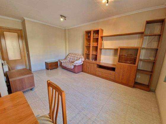 Foto 2 de Venta de piso en Sénia, la de 2 habitaciones con terraza y calefacción