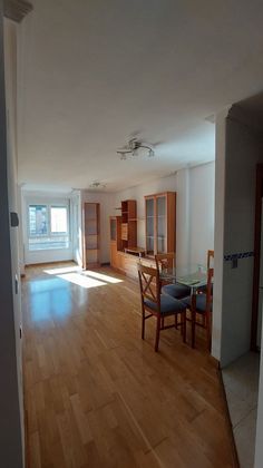 Foto 1 de Pis en venda a avenida Fernandez Ladreda de 2 habitacions amb balcó i calefacció