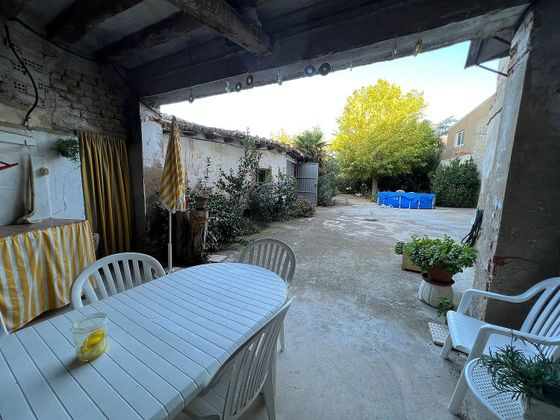 Foto 2 de Casa en venda a Mallén de 12 habitacions amb piscina i jardí