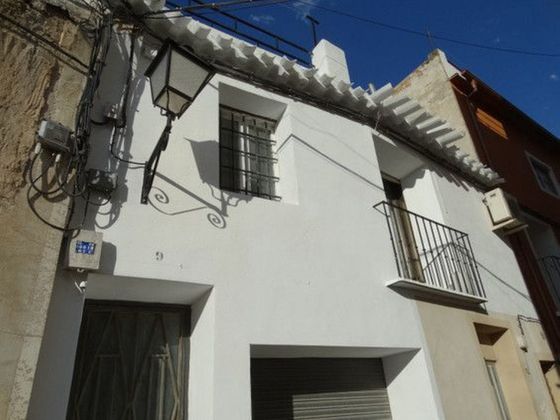 Foto 1 de Venta de casa en Moratalla de 3 habitaciones con terraza y aire acondicionado