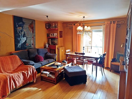 Foto 1 de Pis en venda a calle De Alonso V de 4 habitacions amb terrassa i balcó