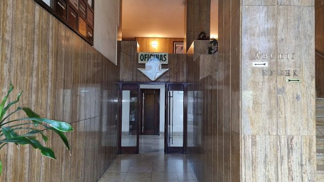 Foto 2 de Oficina en venda a calle San Fernando amb ascensor
