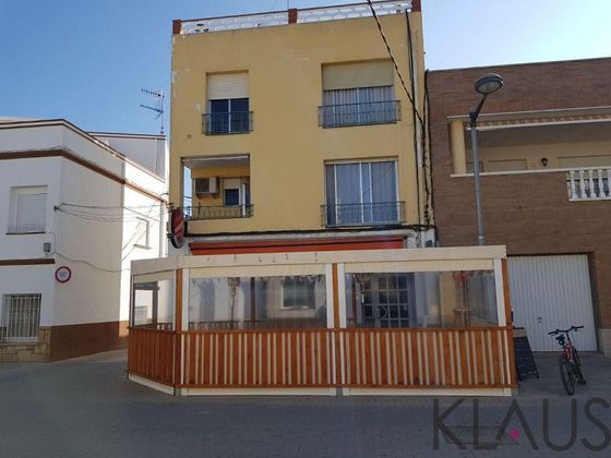 Foto 1 de Venta de casa adosada en Sant Jaume d´Enveja de 3 habitaciones con terraza y balcón