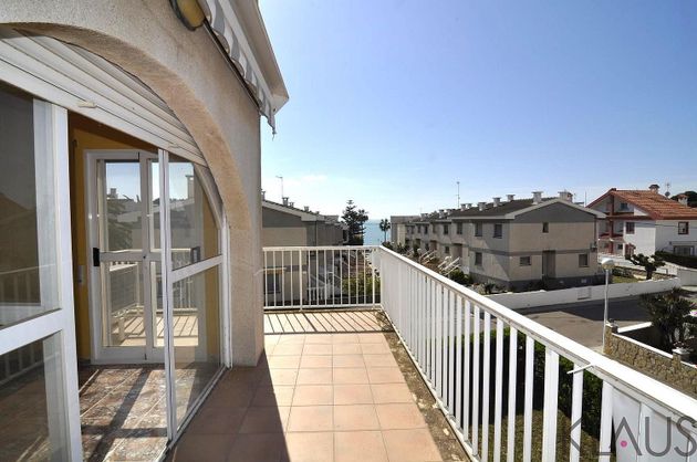 Foto 2 de Venta de piso en El Maset de 3 habitaciones con terraza y balcón