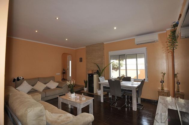 Foto 1 de Casa en venda a Montsià de Mar de 4 habitacions amb terrassa i garatge