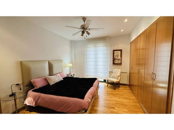 Foto 2 de Pis en venda a Manlleu de 3 habitacions amb balcó i calefacció