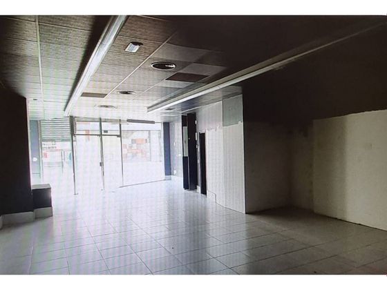 Foto 1 de Venta de local en Eixample Sud – Migdia de 251 m²
