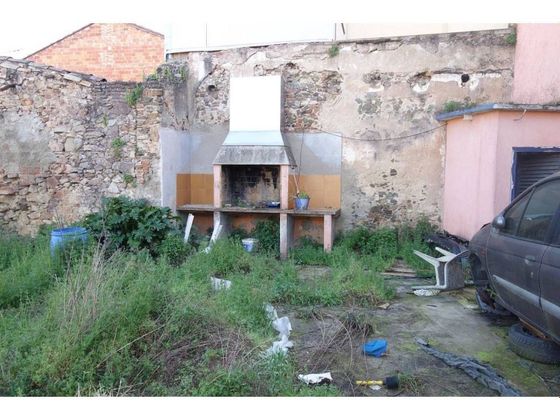 Foto 2 de Venta de casa en Cassà de la Selva de 7 habitaciones con jardín