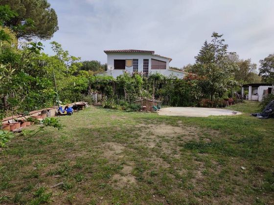 Foto 2 de Casa rural en venda a Cassà de la Selva de 5 habitacions amb garatge i jardí