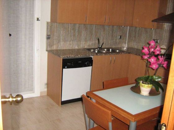 Foto 1 de Dúplex en venda a Centre - Salt de 3 habitacions amb garatge i balcó