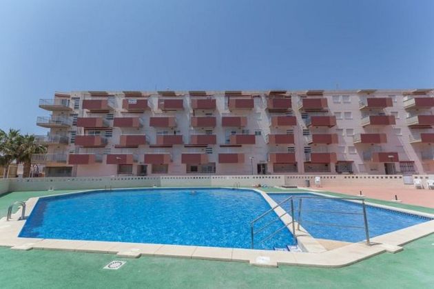 Foto 2 de Casa adossada en venda a calle El Puerto de 2 habitacions amb terrassa i piscina