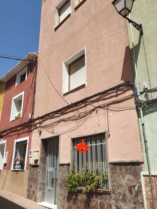 Foto 1 de Casa adossada en venda a plaza Vieja de 4 habitacions amb terrassa