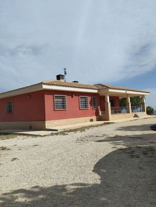 Foto 1 de Casa en venda a Bullas de 4 habitacions amb piscina i garatge