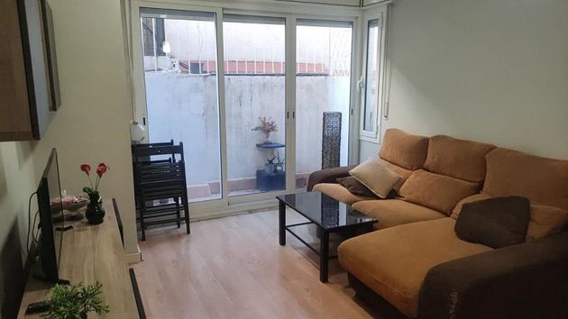 Foto 2 de Piso en venta en La Nova Esquerra de l'Eixample de 2 habitaciones con terraza y aire acondicionado