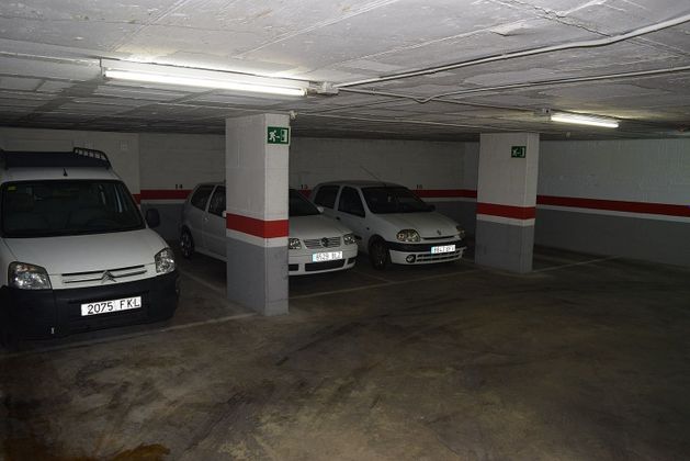 Foto 2 de Garatge en lloguer a Eixample Nord – La Devesa de 12 m²
