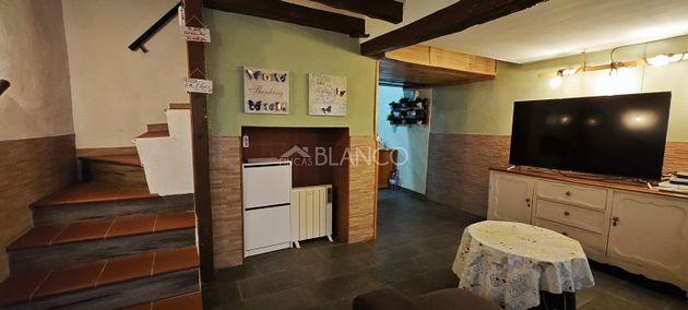 Foto 2 de Venta de casa en Vallbona d´Anoia de 2 habitaciones y 169 m²