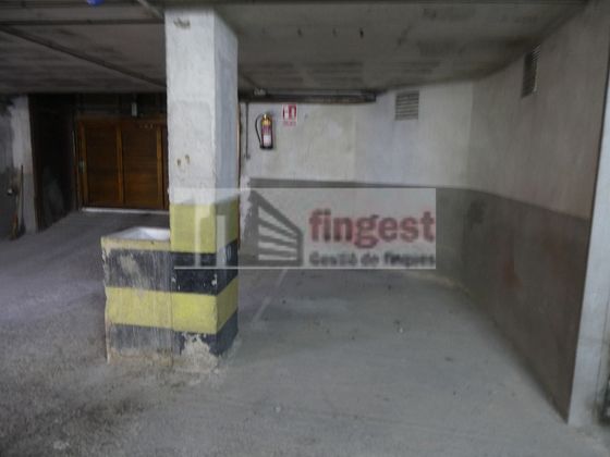 Foto 2 de Venta de garaje en Torelló de 9 m²