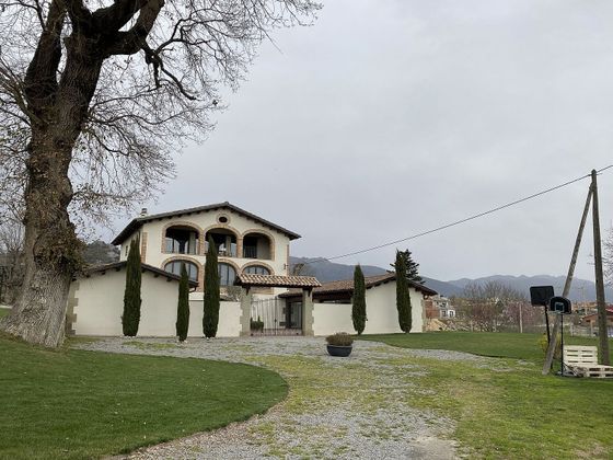 Foto 1 de Casa en venda a Sant Vicenç de Torelló de 4 habitacions amb terrassa i garatge