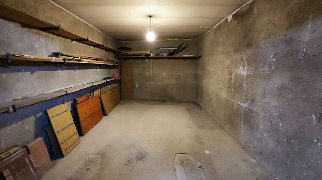 Foto 2 de Venta de garaje en Torelló de 15 m²