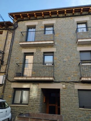 Foto 2 de Pis en venda a L'Esquirol de 2 habitacions amb terrassa i balcó